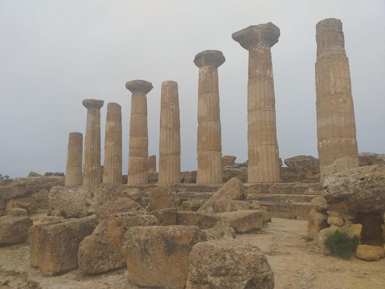 B&B Le Lumie "Il Cortiletto Del Centro" Agrigento Kültér fotó