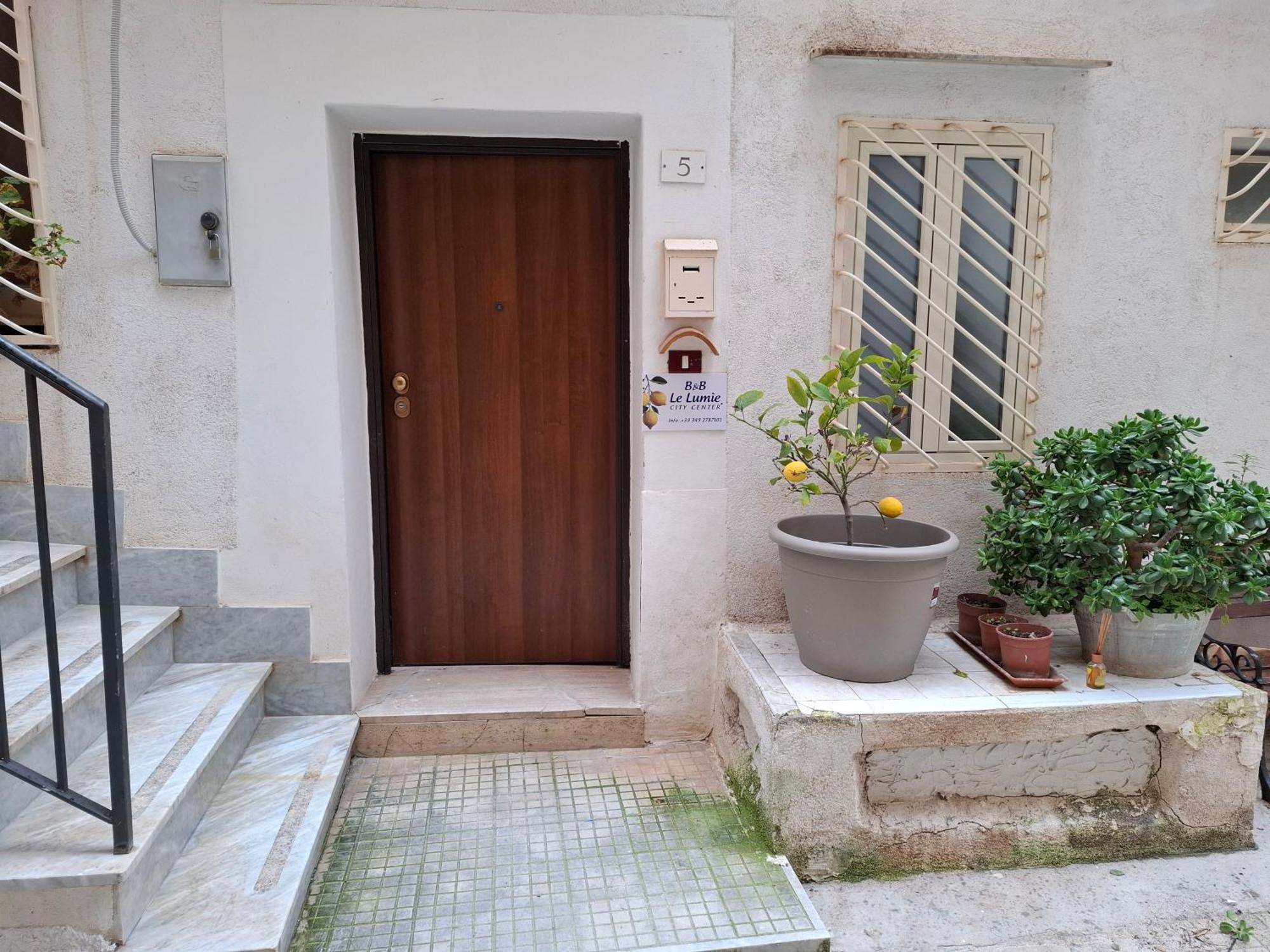 B&B Le Lumie "Il Cortiletto Del Centro" Agrigento Kültér fotó