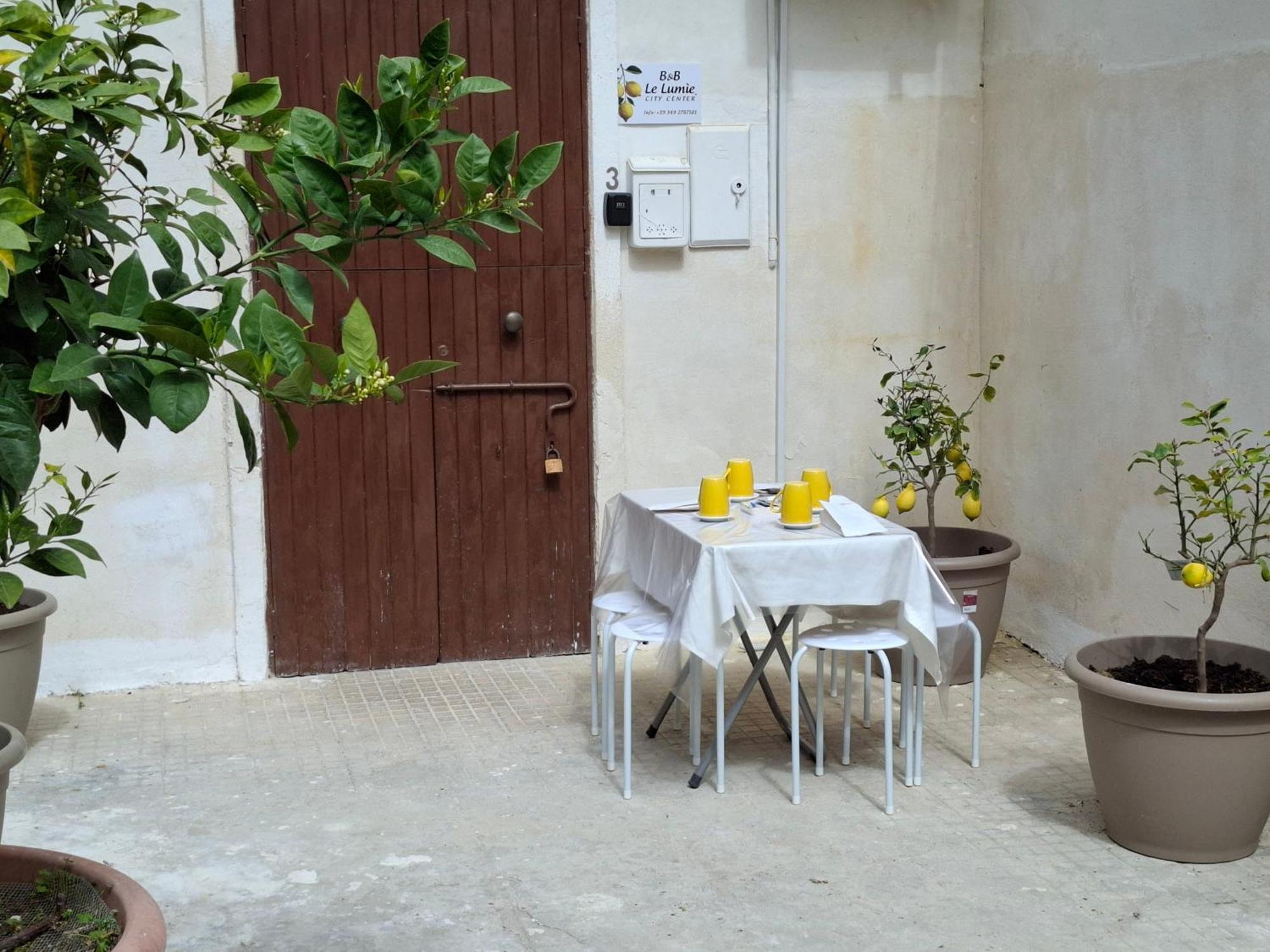 B&B Le Lumie "Il Cortiletto Del Centro" Agrigento Kültér fotó