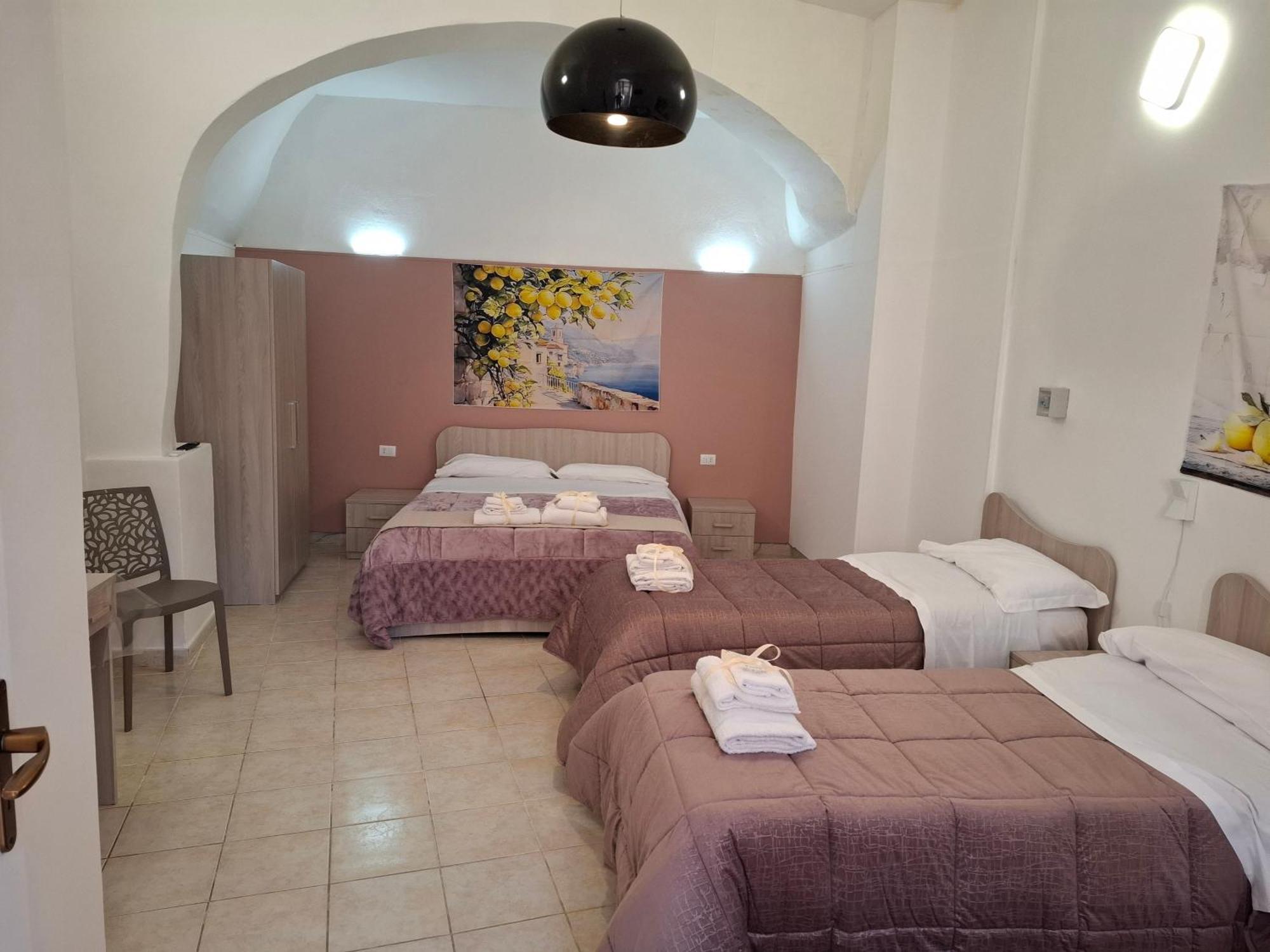 B&B Le Lumie "Il Cortiletto Del Centro" Agrigento Kültér fotó